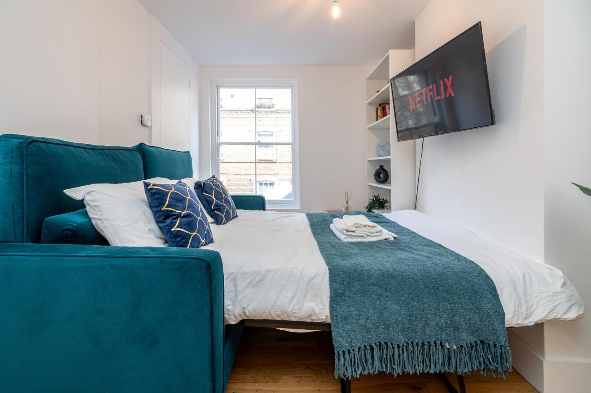 The Deluxe Barbican Duplex Лондон Экстерьер фото