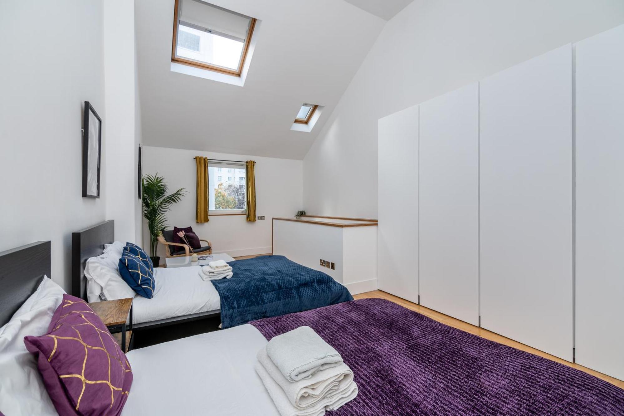 The Deluxe Barbican Duplex Лондон Экстерьер фото